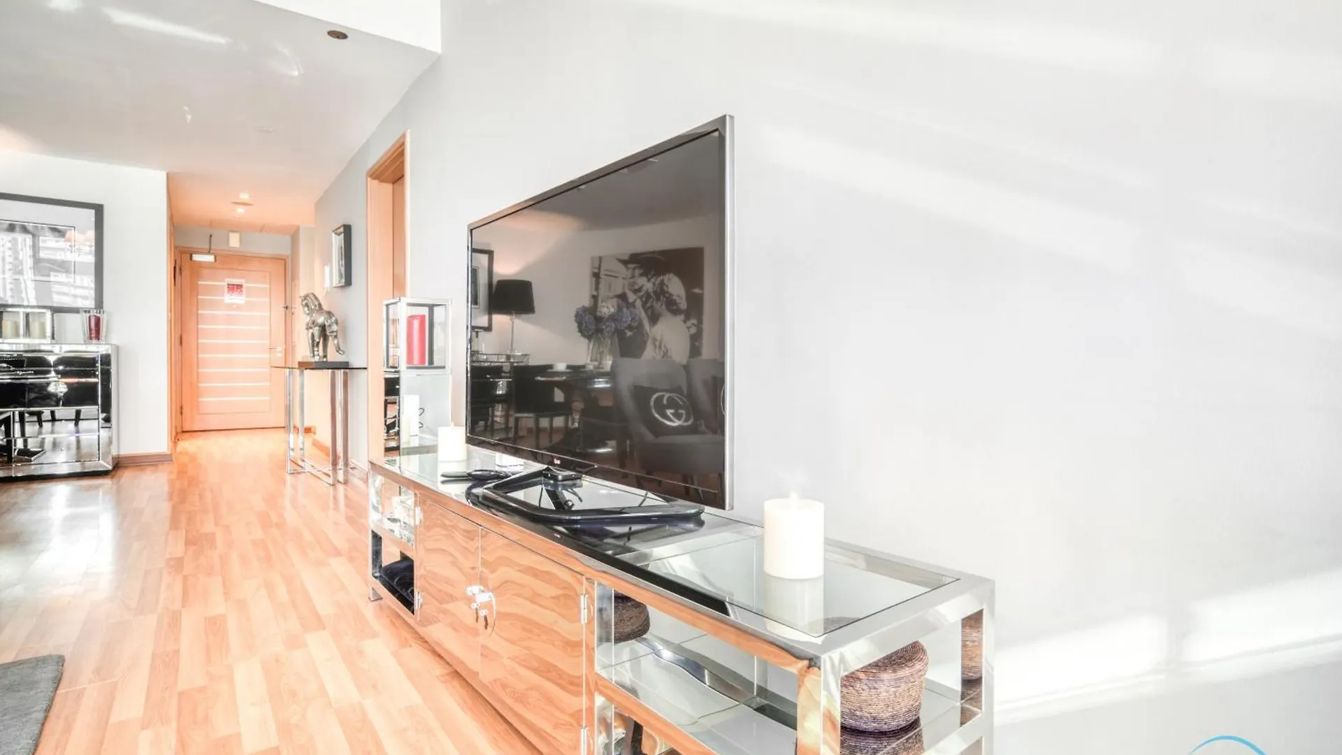 Contemporary 1Br At Marina Terrace Tower Dubai Marina By Deluxe Holiday Homes 아파트
