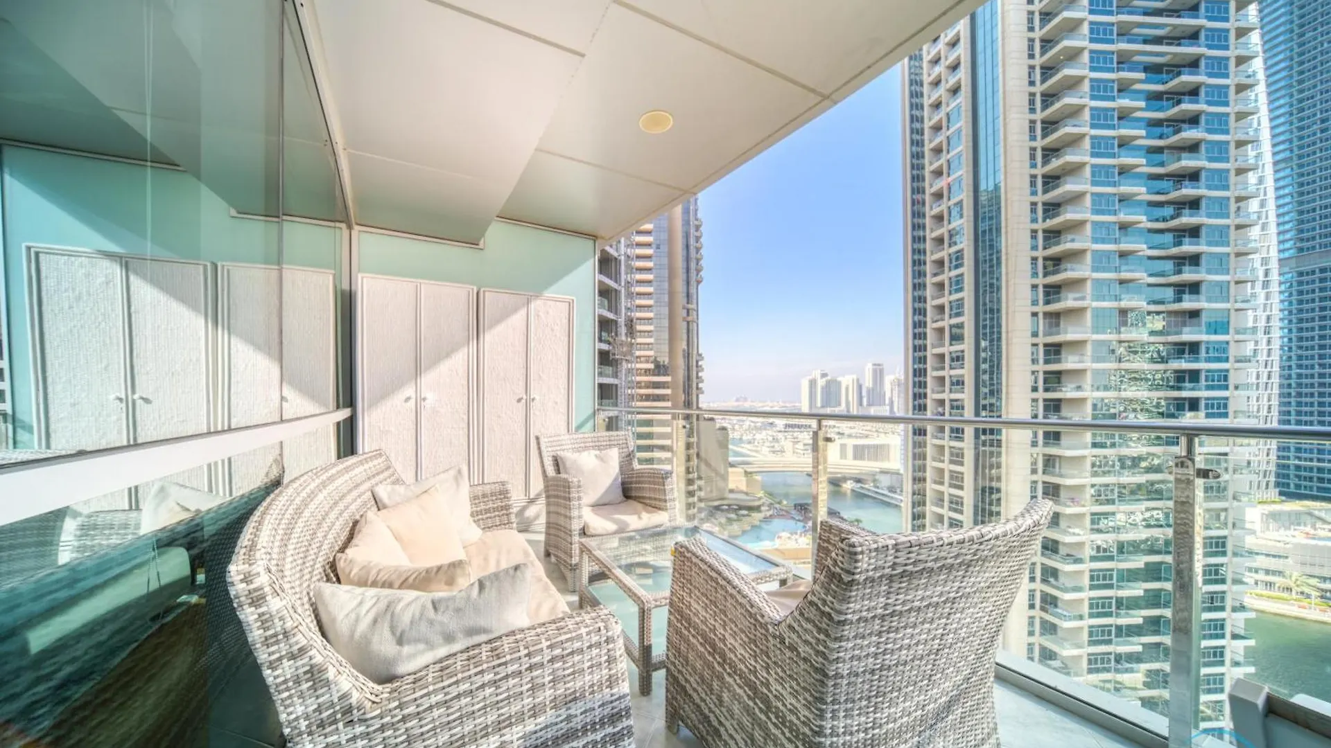Contemporary 1Br At Marina Terrace Tower Dubai Marina By Deluxe Holiday Homes