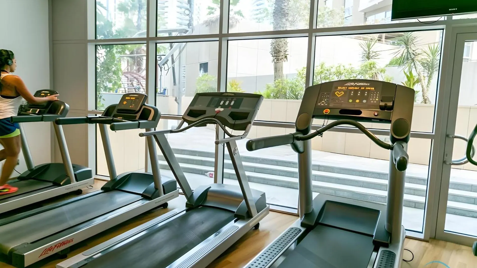 Contemporary 1Br At Marina Terrace Tower Dubai Marina By Deluxe Holiday Homes 아파트