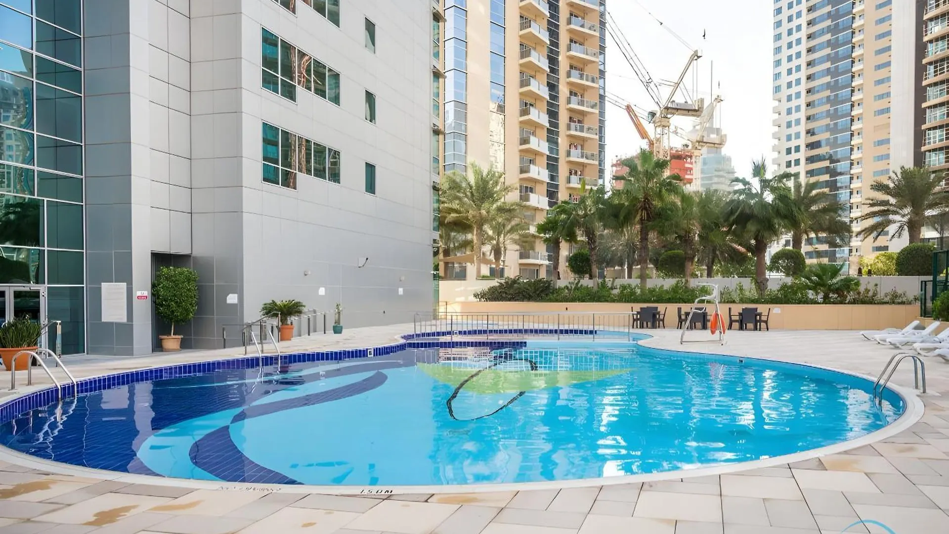 아파트 Contemporary 1Br At Marina Terrace Tower Dubai Marina By Deluxe Holiday Homes 아랍에미리트